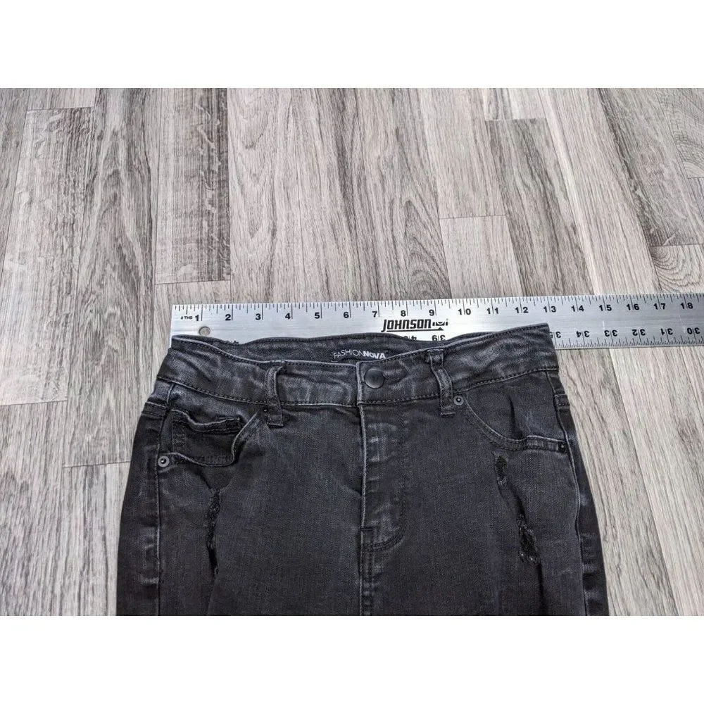 Fashion Nova Juniors Size 3 Pockets‎ Distressed Skinny Black Denim Jeans
